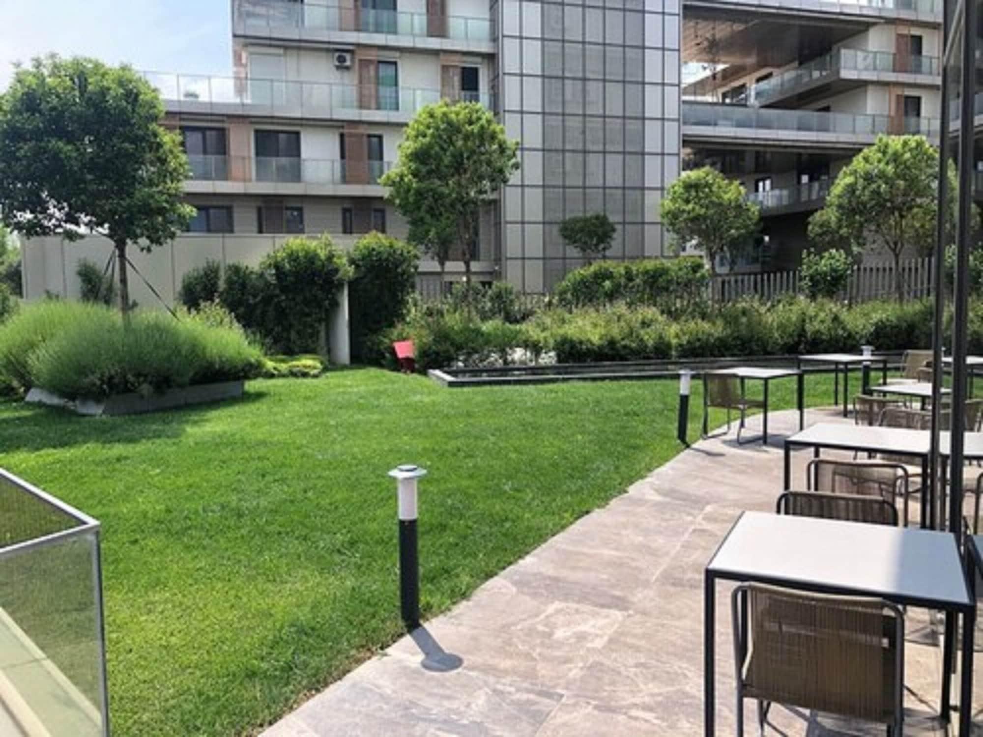 Hilton Garden Inn Istanbul Atatürk Airport Dış mekan fotoğraf