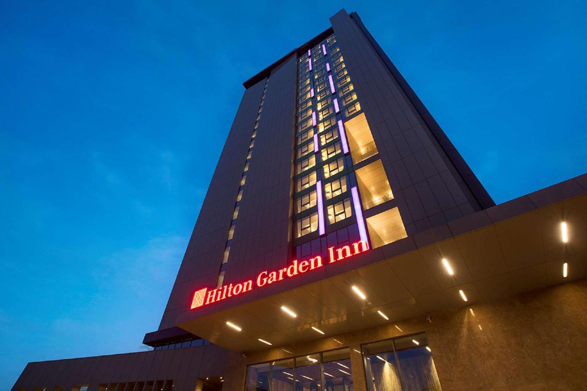 Hilton Garden Inn Istanbul Atatürk Airport Dış mekan fotoğraf